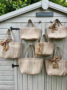 Wavy Jute Tote