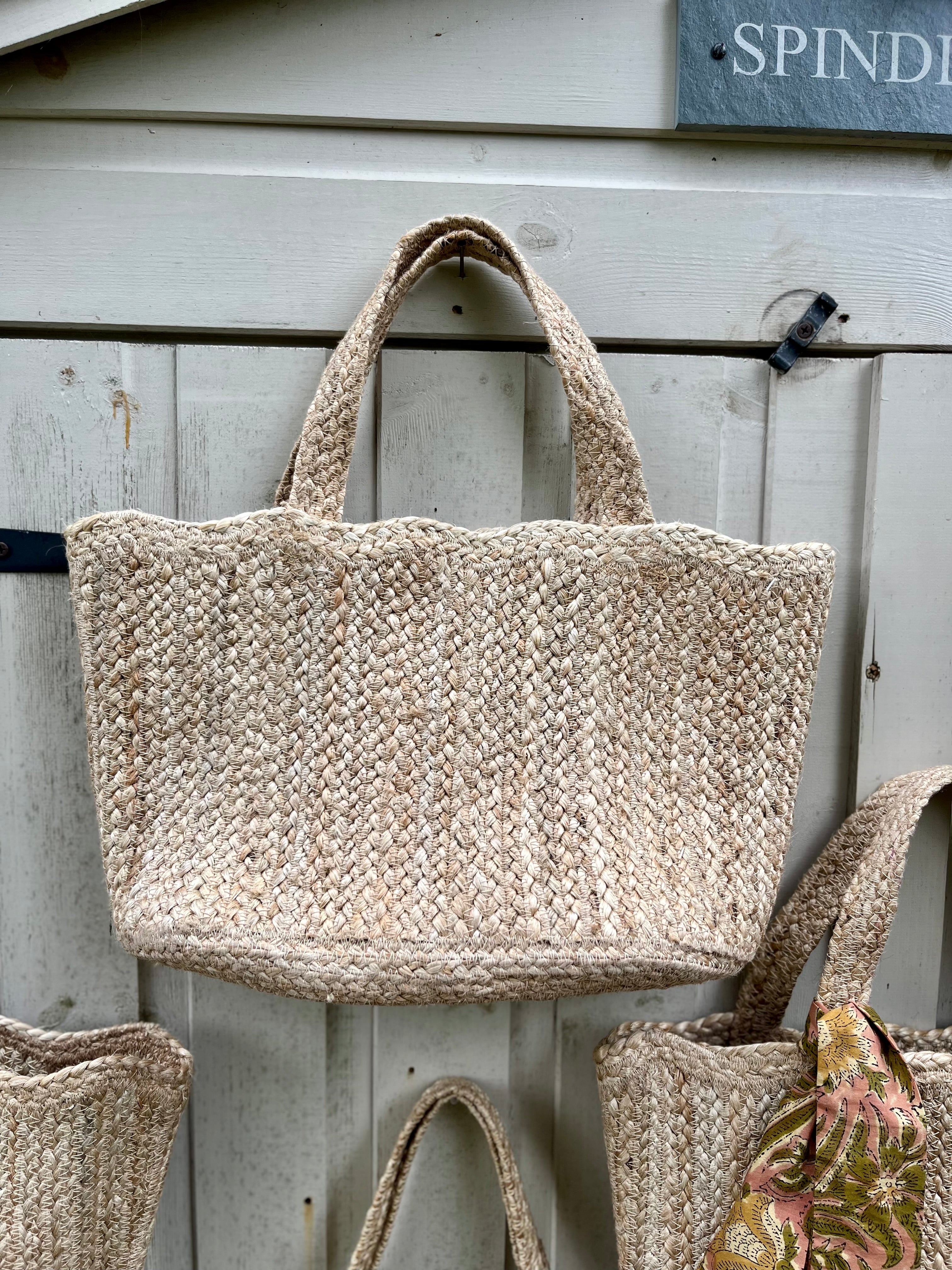 Wavy Jute bag