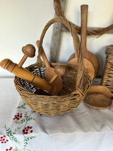 Round vintage basket